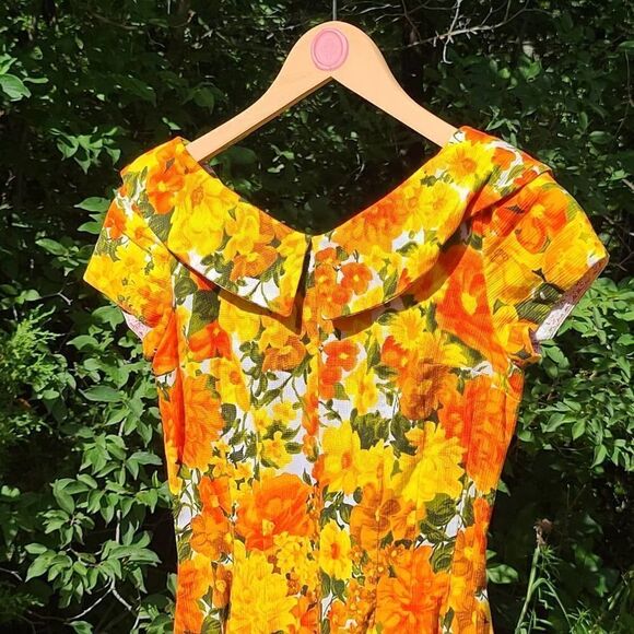 𝅺HANDMADE yellow floral short sleeve midi dress - Picture 3 of 14